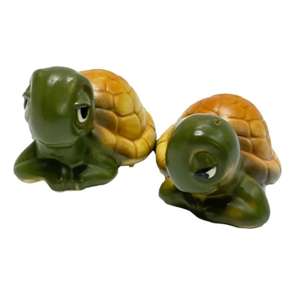 Turtle Anthromorphic Salt and Pepper Set Japan Vintage Ceramic 1970s - Picture 9 of 9